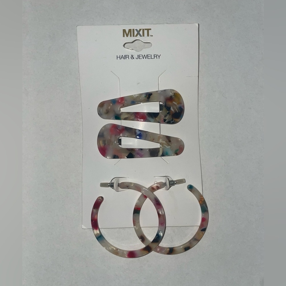 MIXIT Barrettes and Earrings Pack